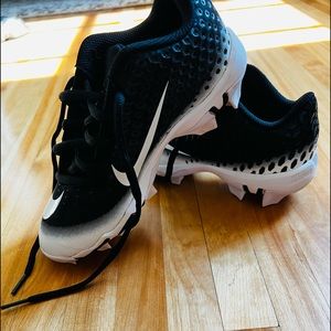 Nike baseball shoes